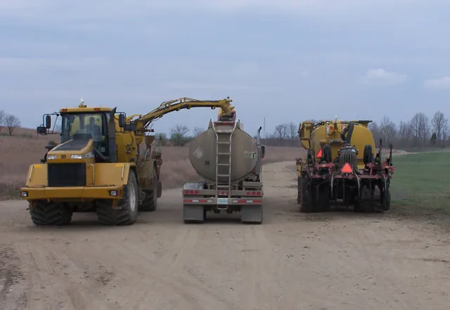 H&A Resource Management land application and biosolids solids management in the field (9)