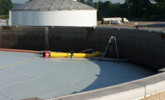 H&A Resource Management digester and tank cleaning operation (2)
