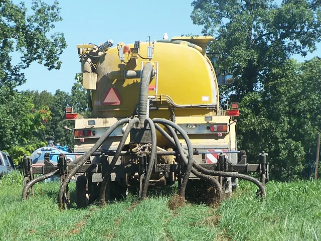 H&A Resource Management land application and biosolids solids management in the field (14)